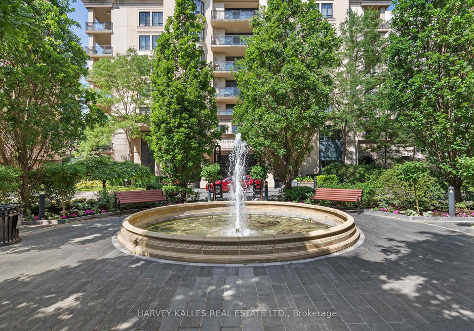 662-sheppard-avenue-e-north-york-ontario-c12715102