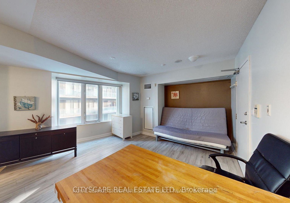 200-victoria-street-toronto-ontario-c12715264