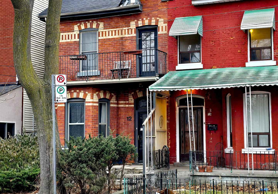 12-bellevue-avenue-toronto-ontario-c12715368