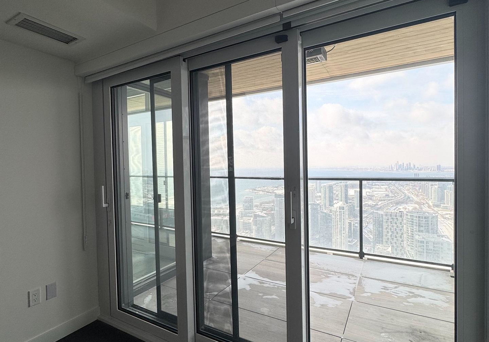3-concord-cityplace-way-toronto-ontario-c12715390