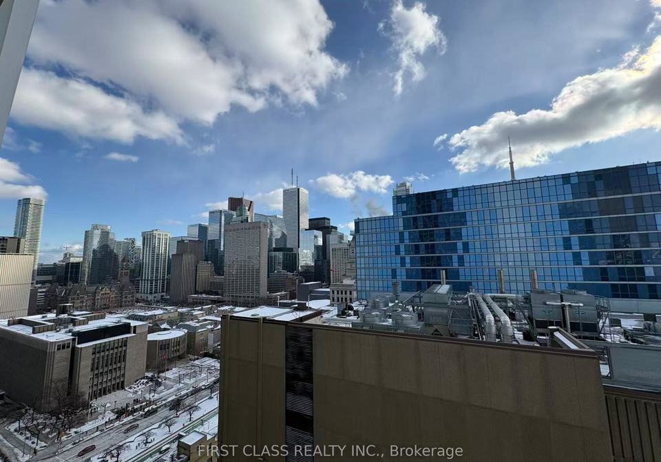 230-simcoe-street-toronto-ontario-c12715732