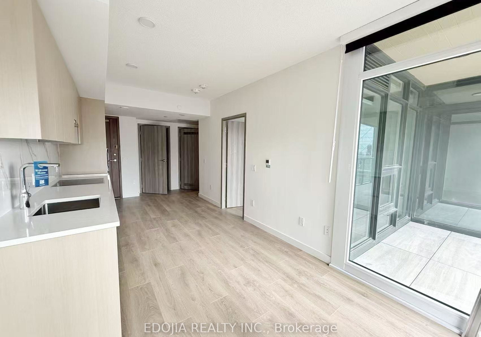 3-concord-cityplace-way-toronto-ontario-c12715890