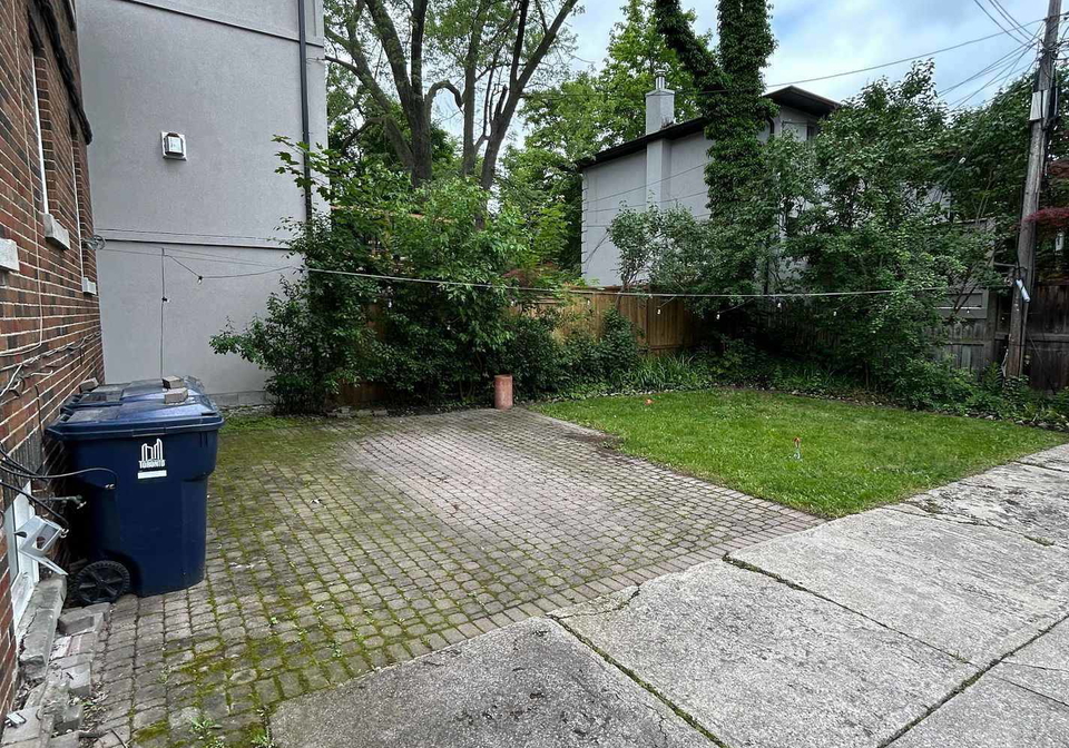 32-glen-echo-road-toronto-ontario-c12716428