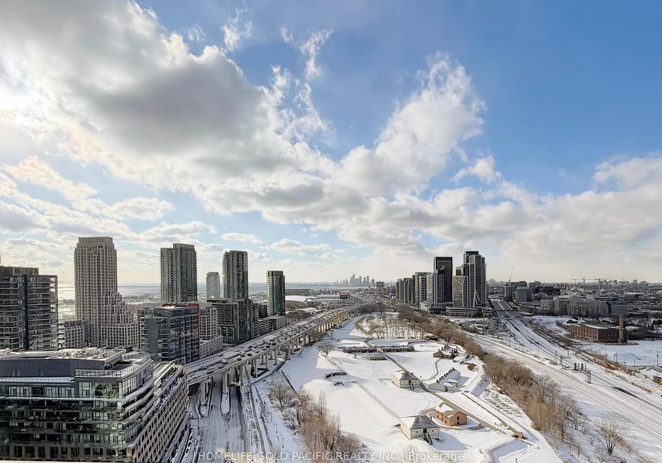 170-fort-york-boulevard-toronto-ontario-c12716544