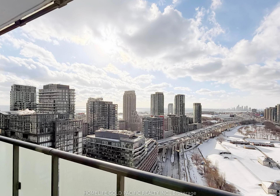 170-fort-york-boulevard-toronto-ontario-c12716544