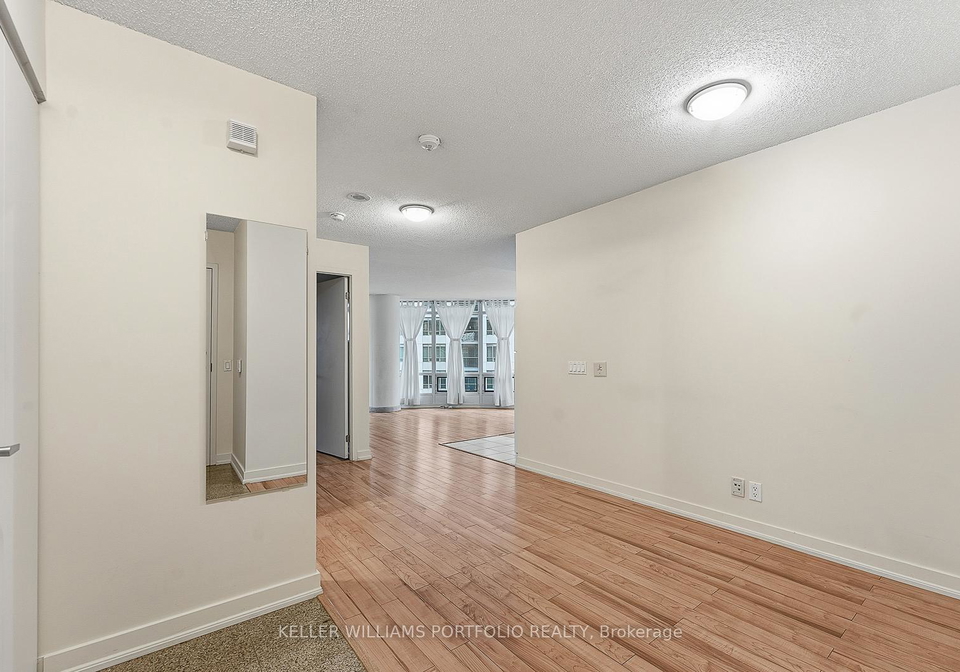 361-front-street-w-toronto-ontario-c12716734