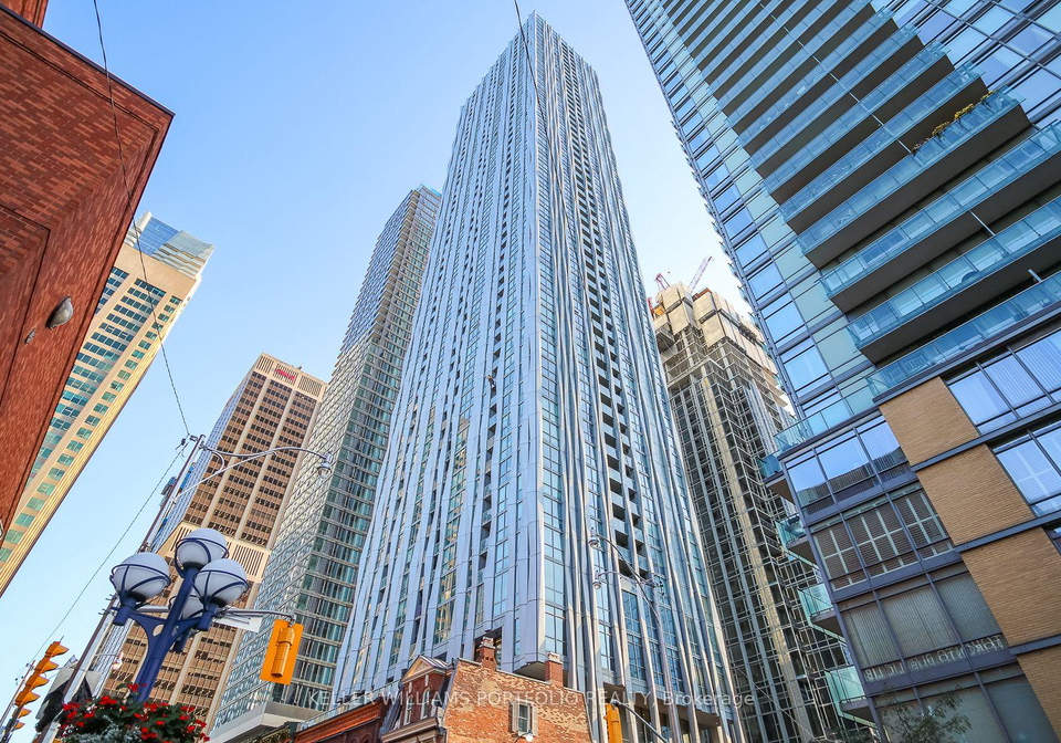 1-yorkville-avenue-toronto-ontario-c12716740
