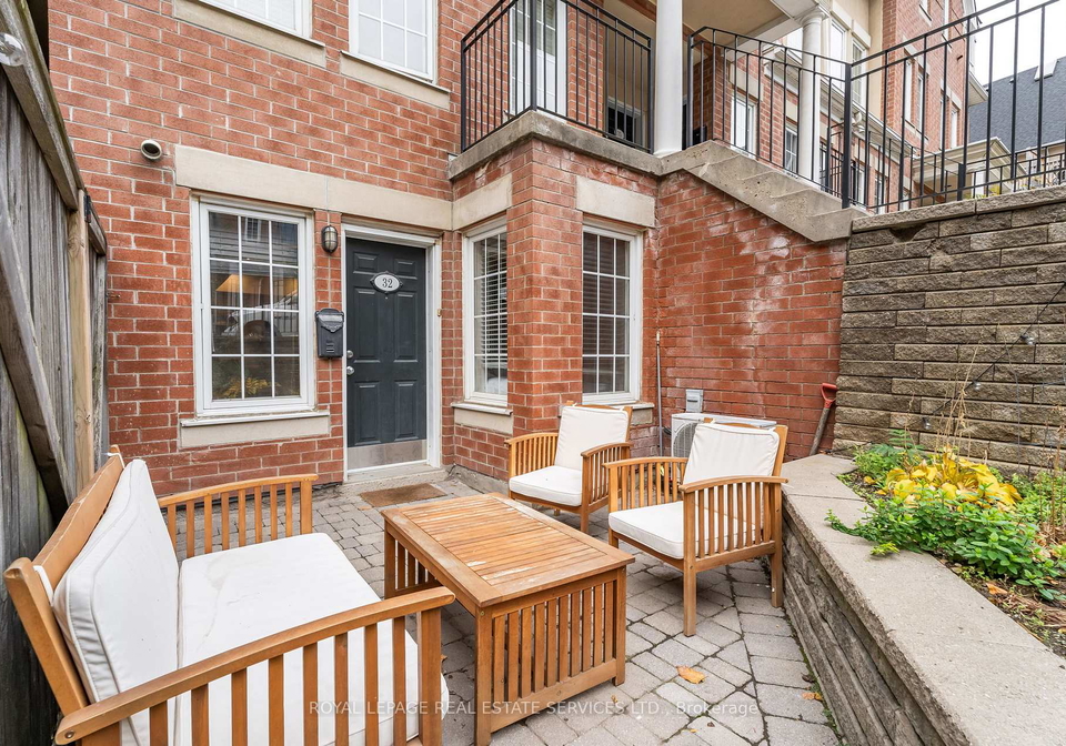 11-niagara-street-w-toronto-ontario-c12717256