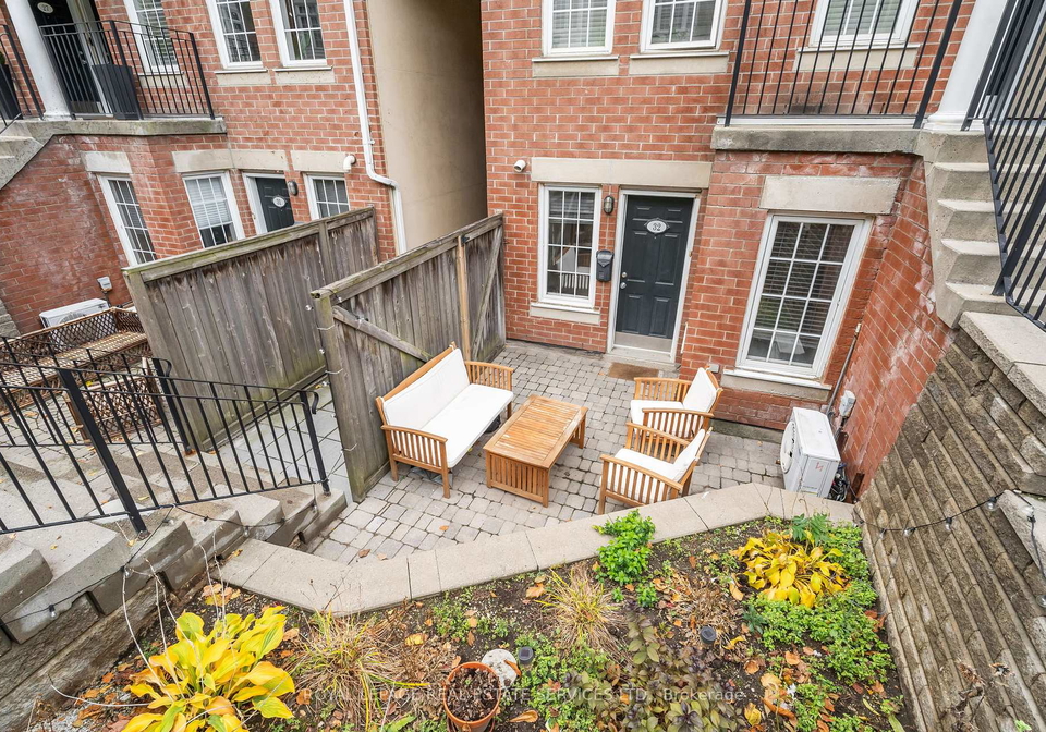 11-niagara-street-w-toronto-ontario-c12717256