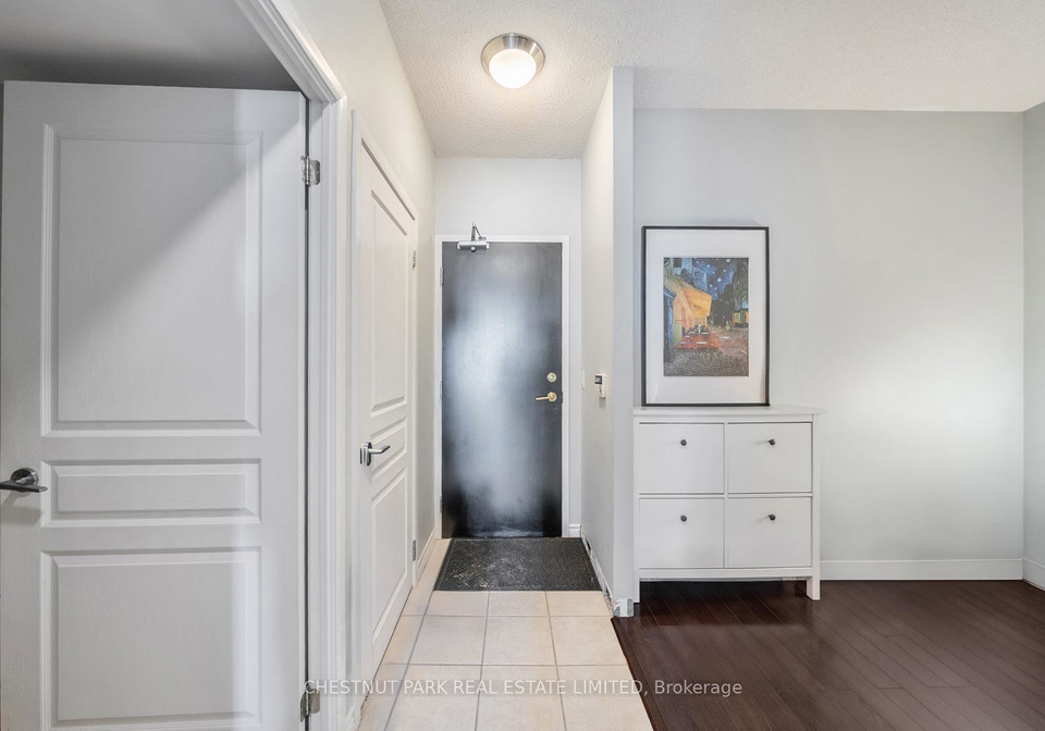 18-yonge-street-toronto-ontario-c12717538
