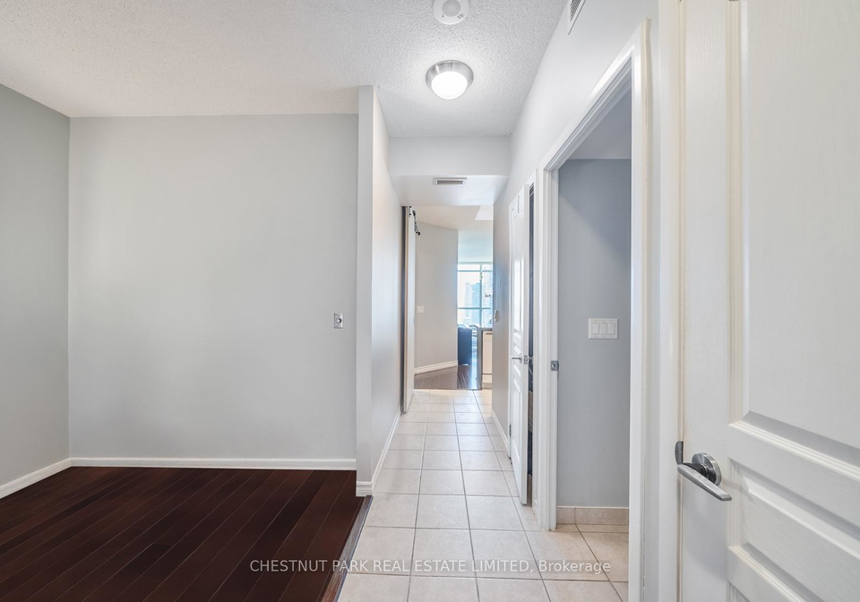 18-yonge-street-toronto-ontario-c12717538