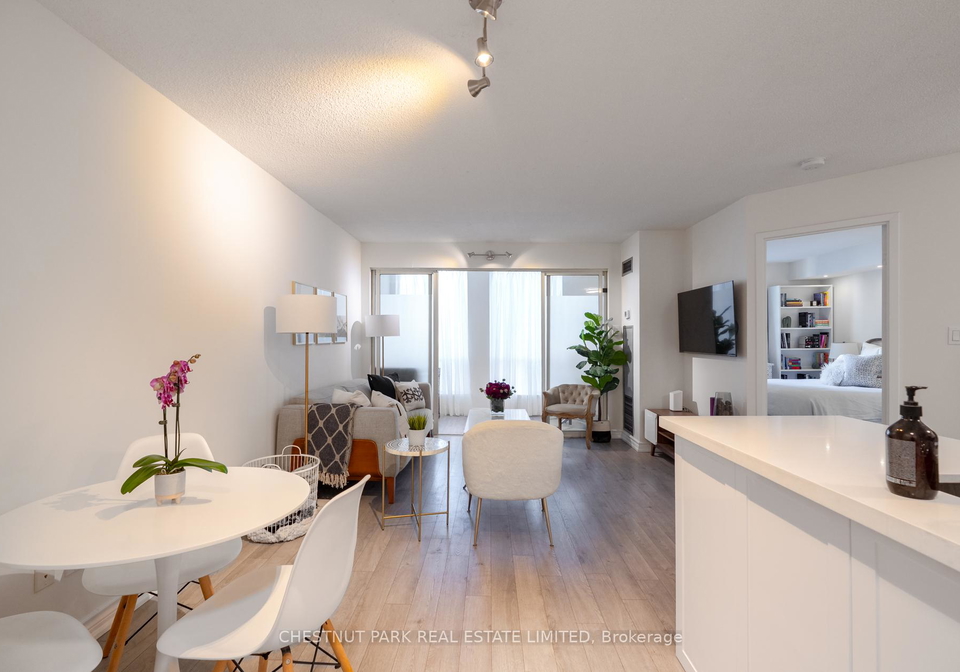 25-grenville-street-toronto-ontario-c12717854