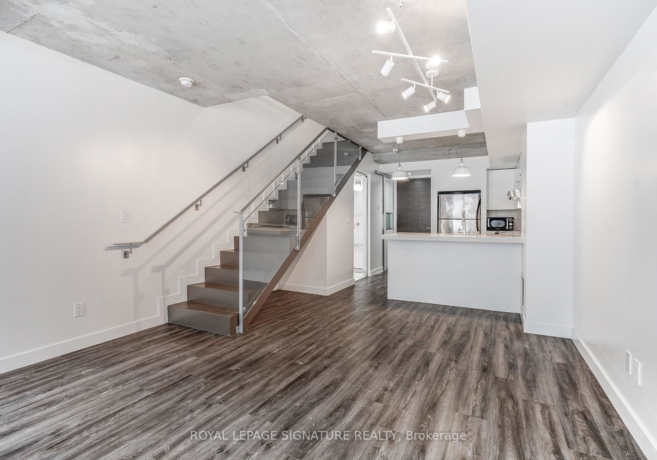55-stewart-street-toronto-ontario-c12717878