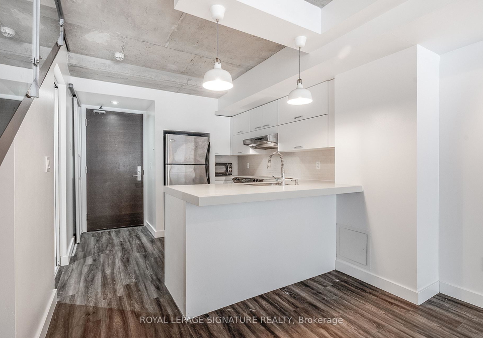 55-stewart-street-toronto-ontario-c12717878
