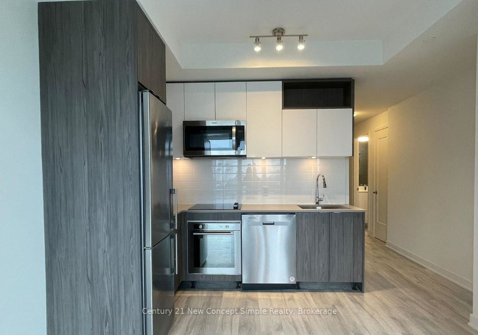 60-princess-street-toronto-ontario-c12717884