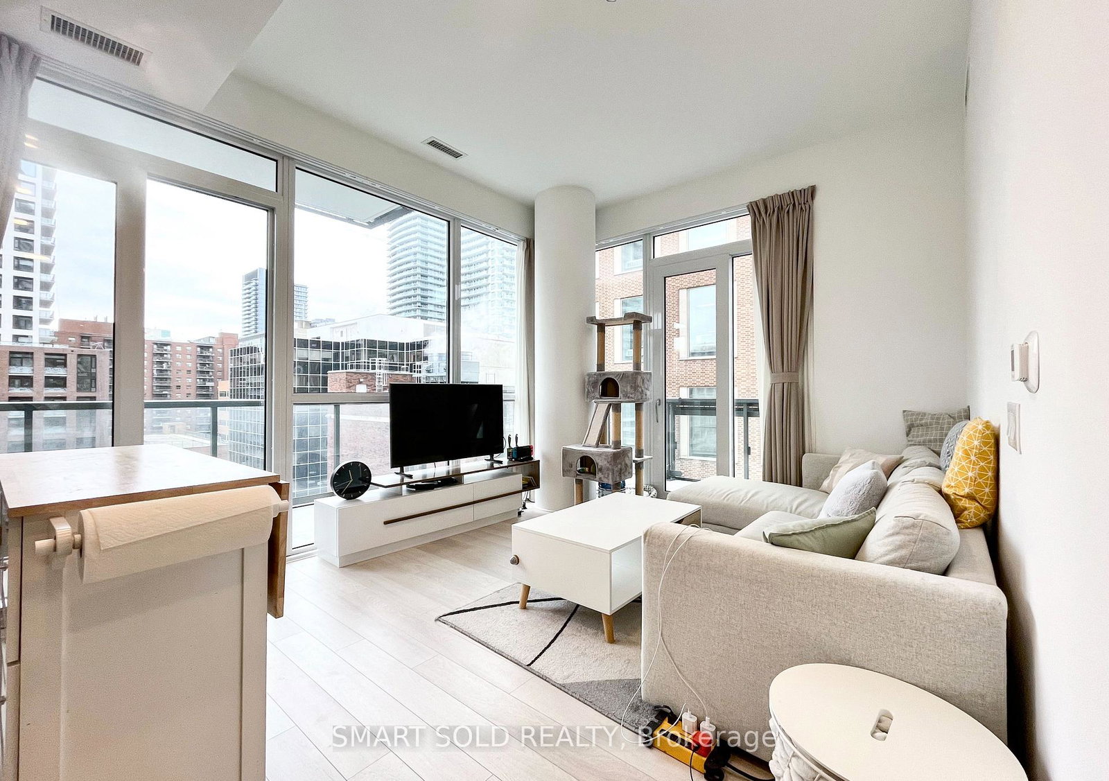 39-roehampton-avenue-toronto-ontario-c12717990