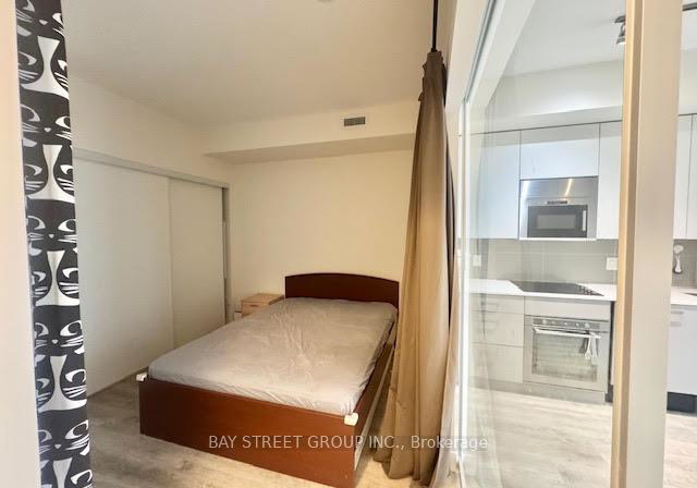 17-dundonald-street-toronto-ontario-c12718630