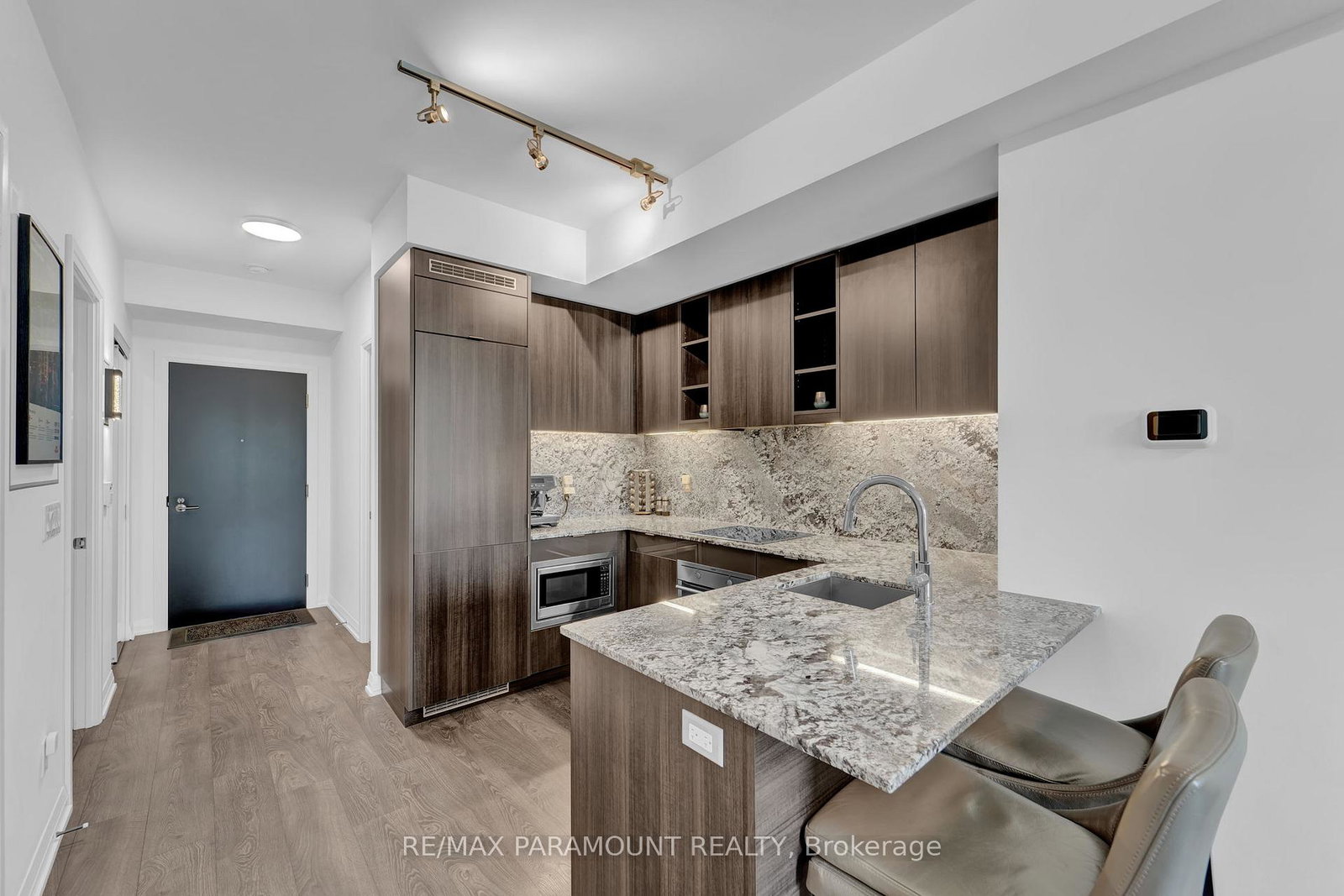 101-erskine-avenue-toronto-ontario-c12718672