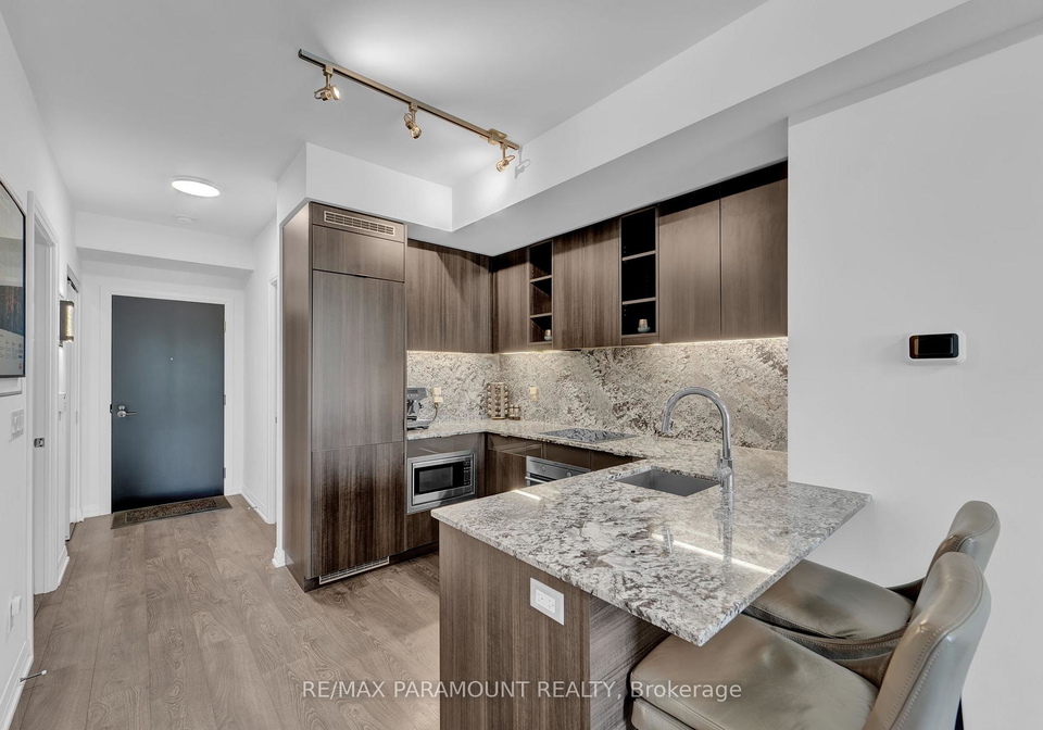 101-erskine-avenue-toronto-ontario-c12718672