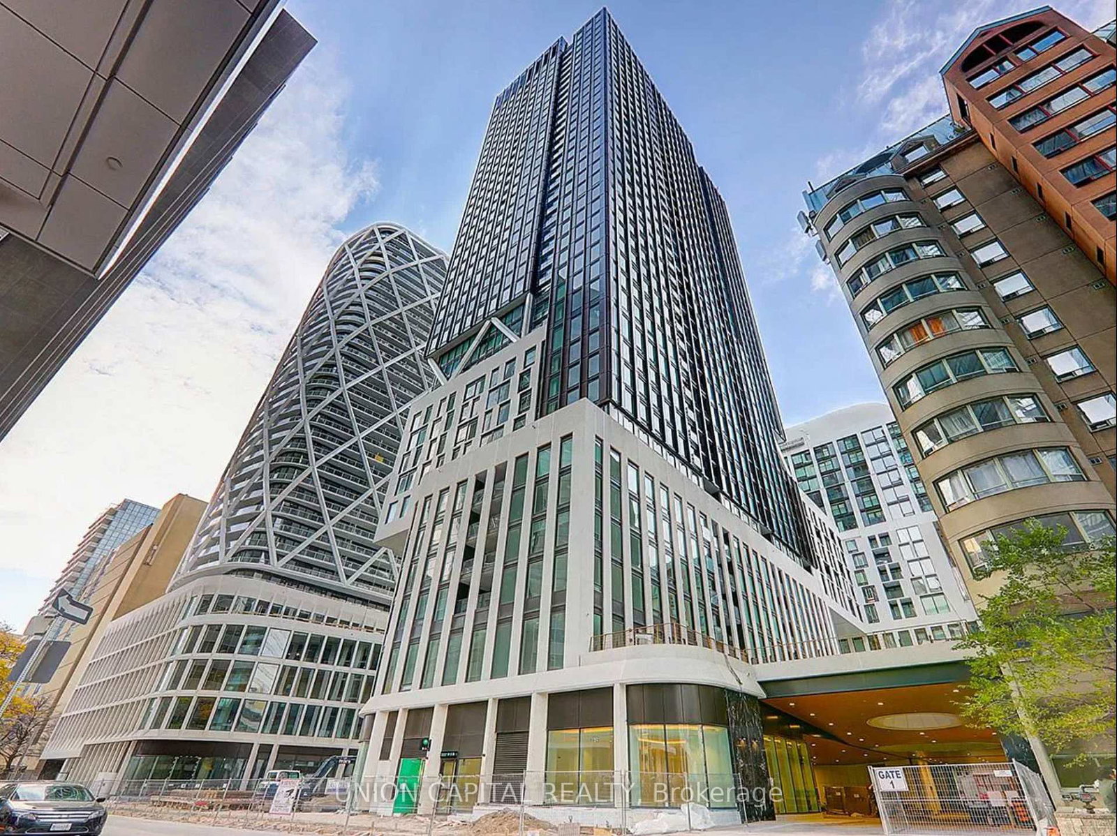 238-simcoe-street-toronto-ontario-c12718698