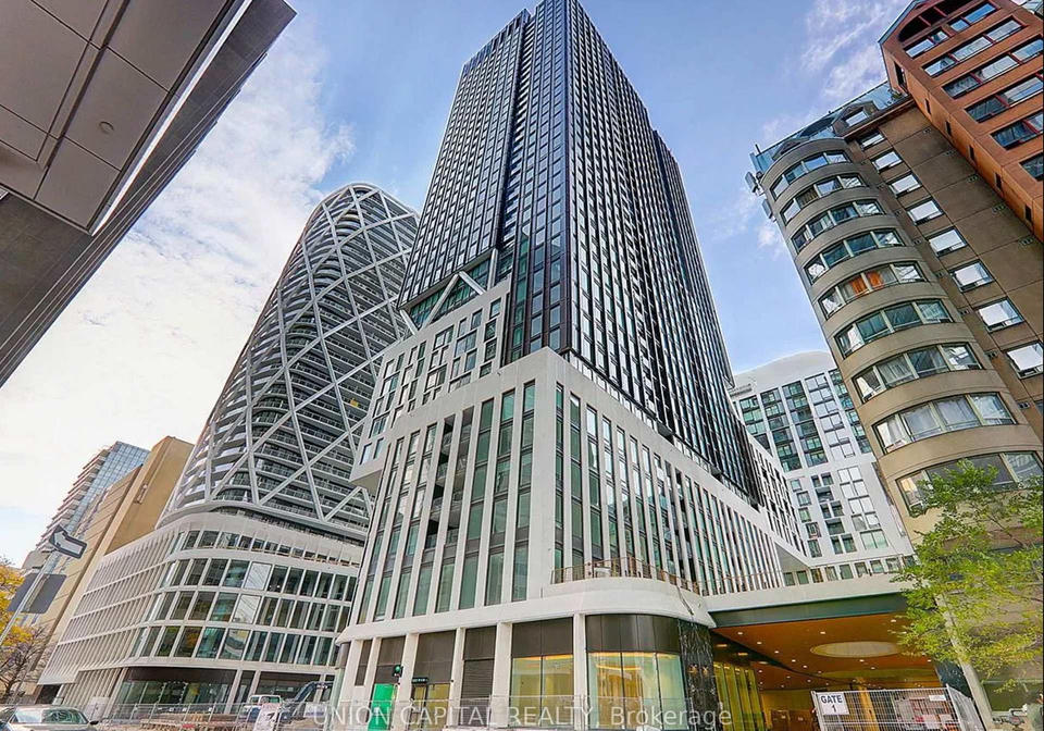 238-simcoe-street-toronto-ontario-c12718698