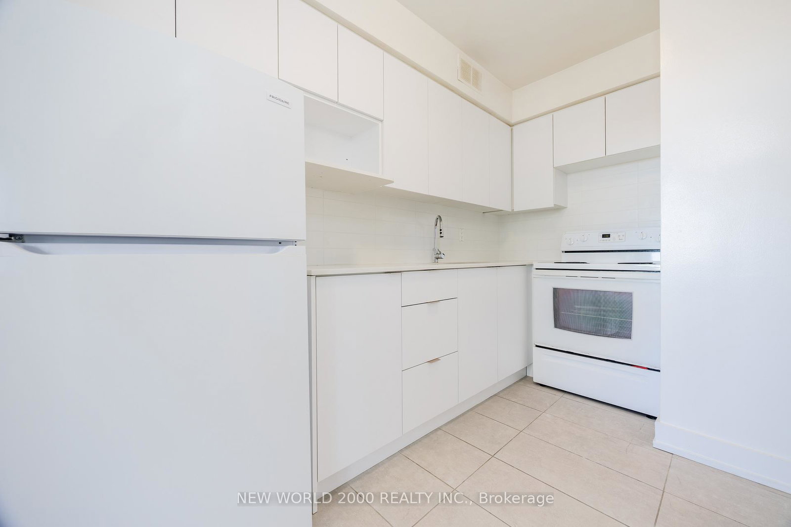 33-erskine-avenue-toronto-ontario-c12719048