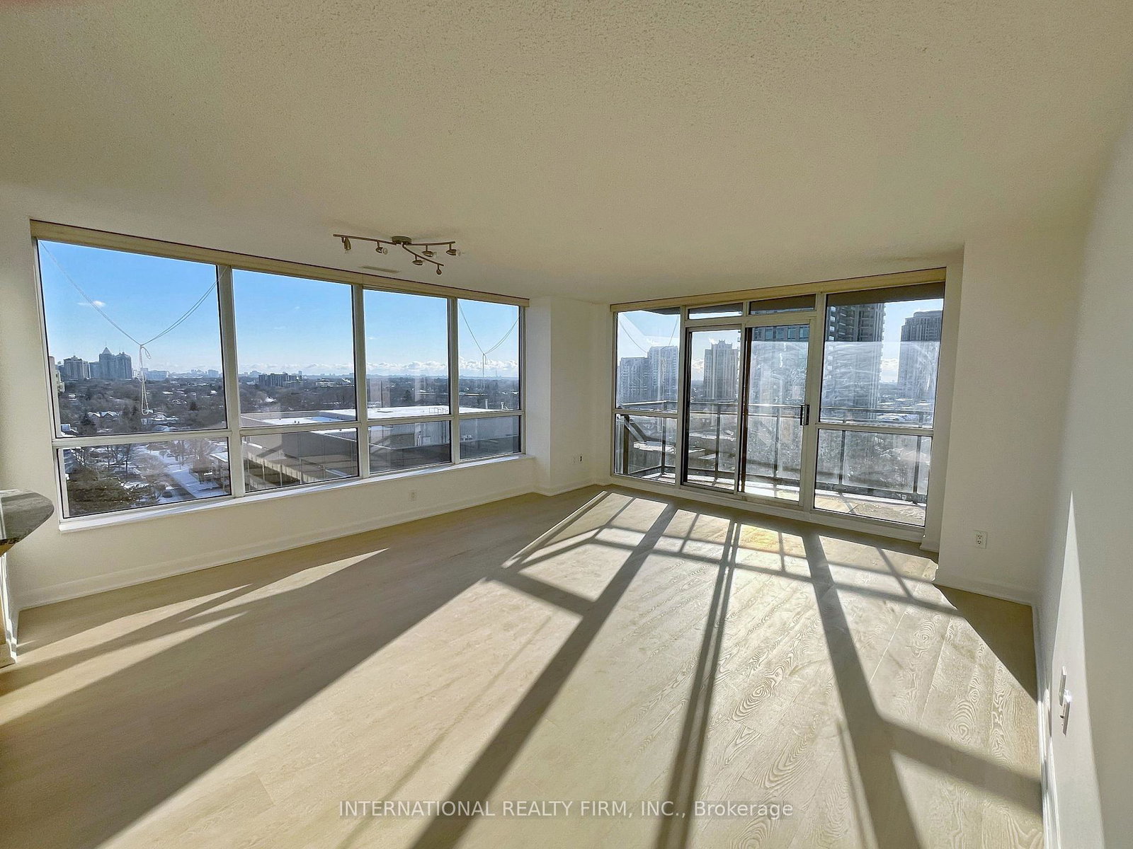 33-sheppard-avenue-e-north-york-ontario-c12719126