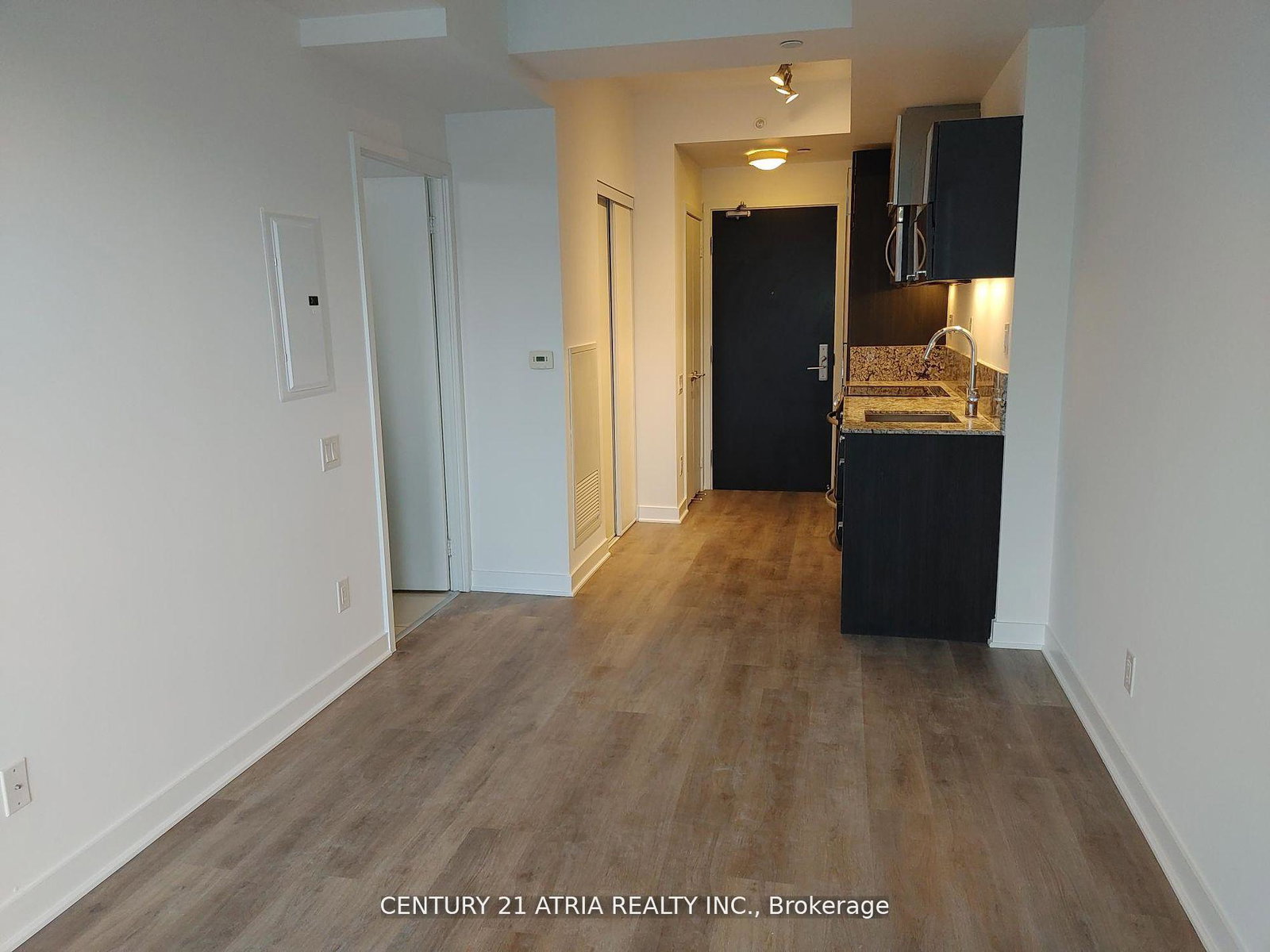 290-adelaide-street-w-toronto-ontario-c12719914