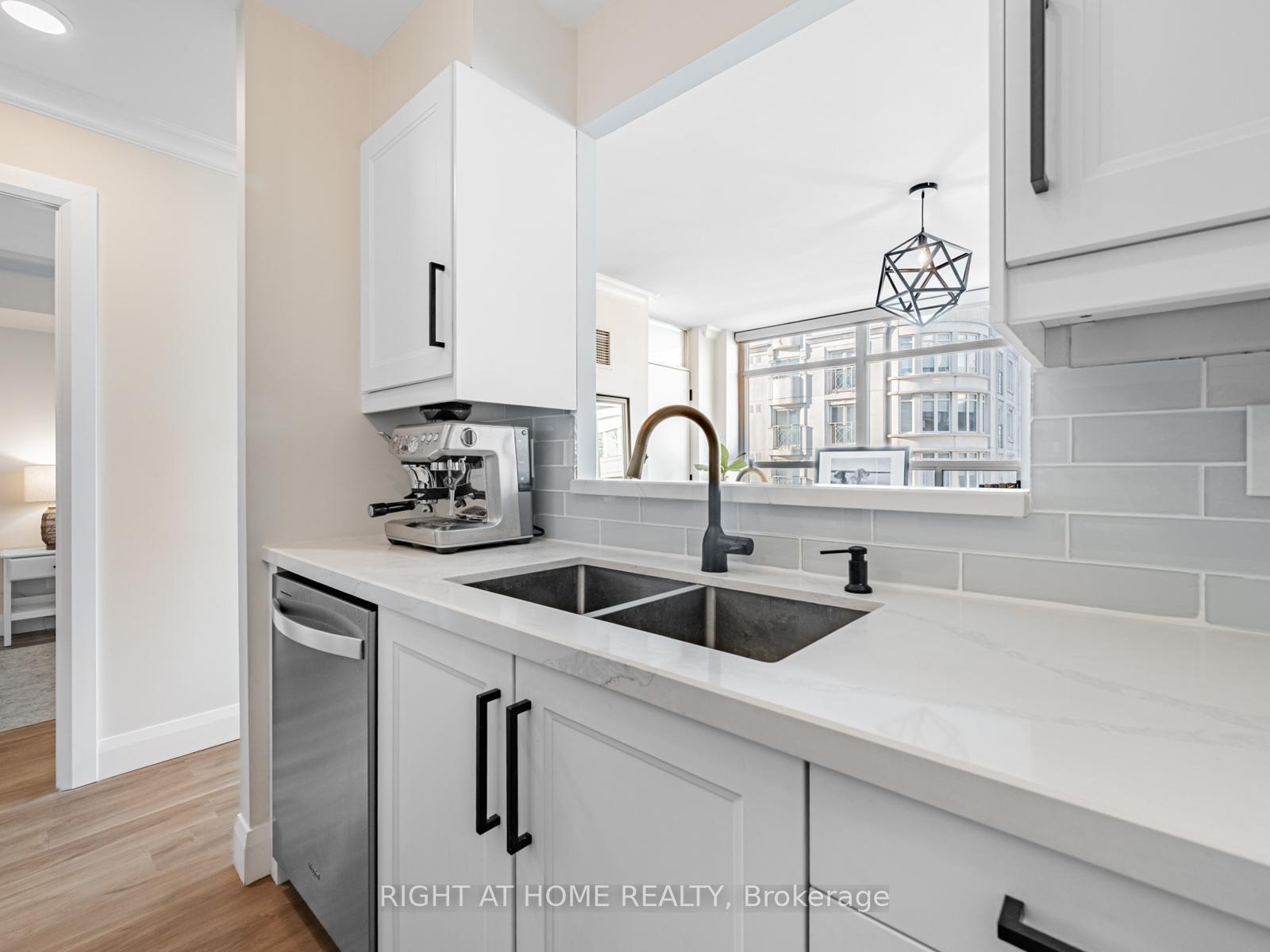 5-rosehill-avenue-toronto-ontario-c12720046