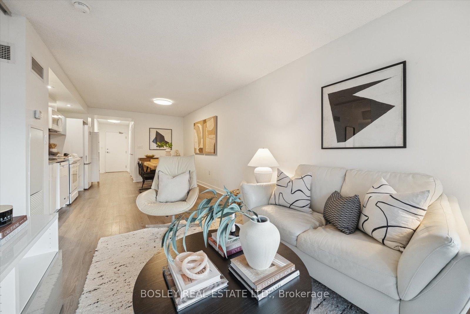4k-spadina-avenue-toronto-ontario-c12720140