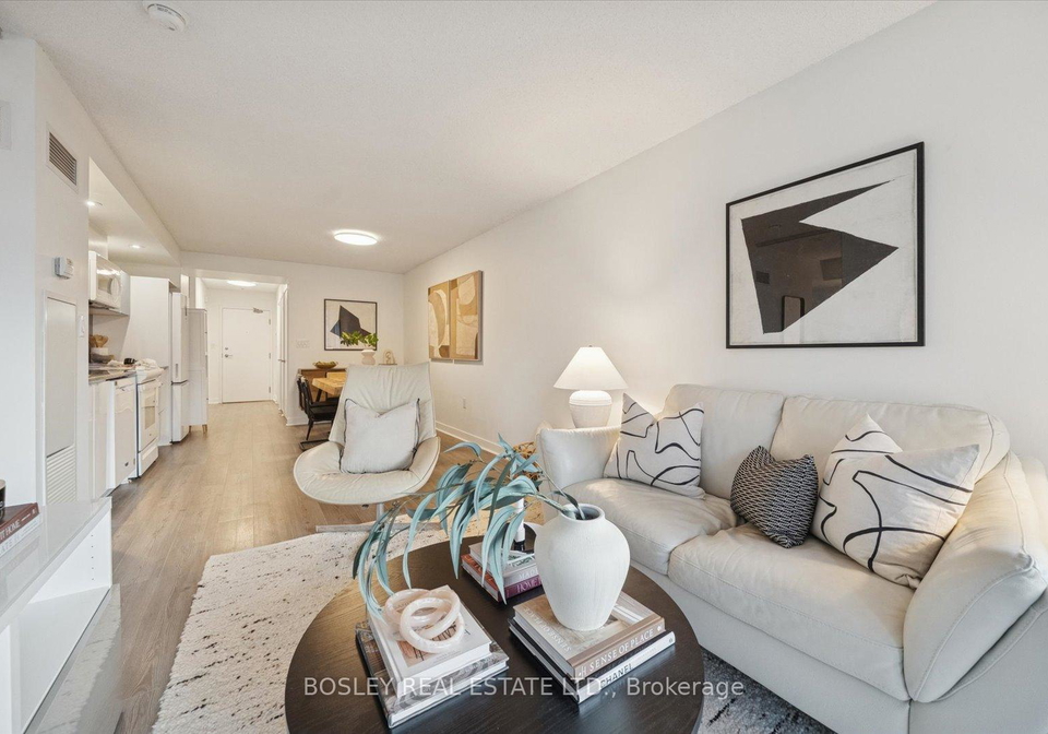 4k-spadina-avenue-toronto-ontario-c12720140