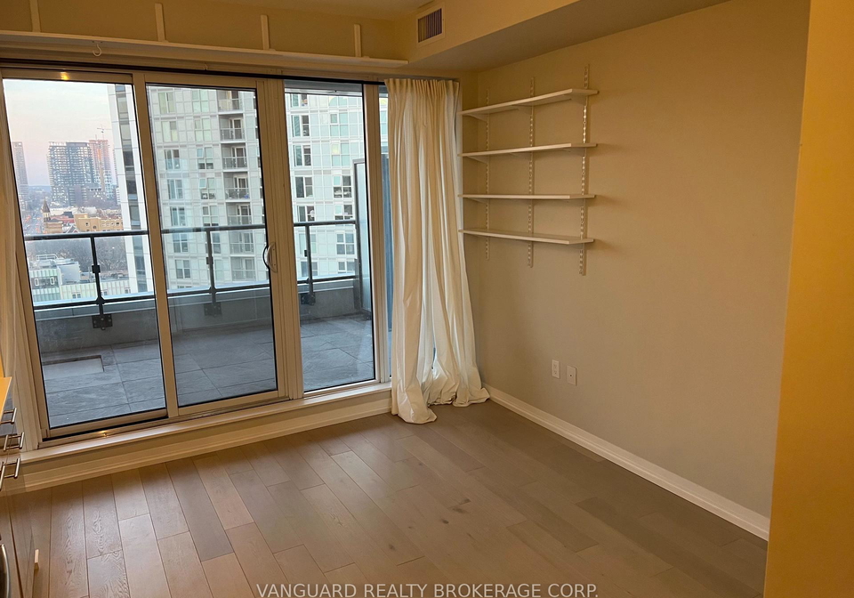 251-jarvis-street-toronto-ontario-c12720366