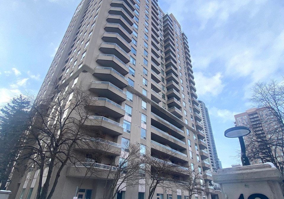 18-hillcrest-avenue-north-york-ontario-c12720708