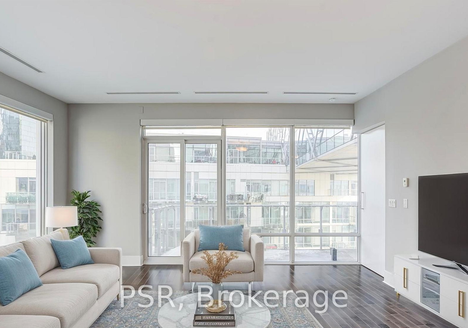 29-queens-quay-e-toronto-ontario-c12720862