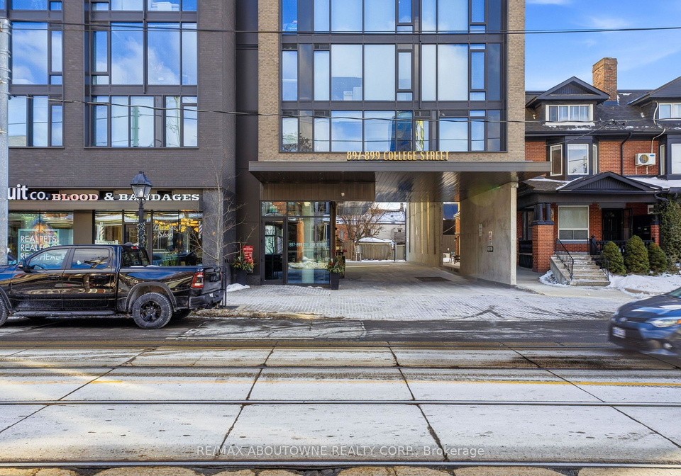 899-college-street-toronto-ontario-c12720896