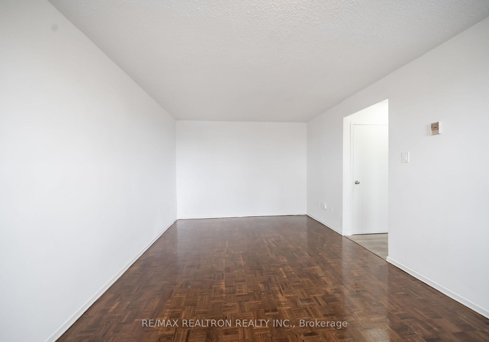 1042-sheppard-avenue-w-toronto-ontario-c12721860