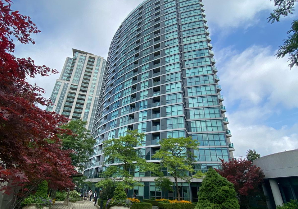 28-harrison-garden-boulevard-north-york-ontario-c12722706