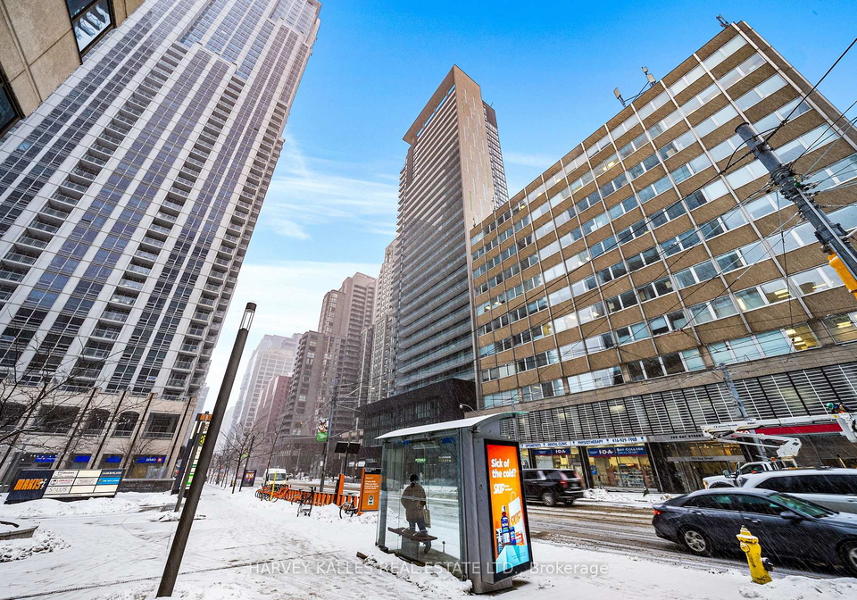 770-bay-street-toronto-ontario-c12722712