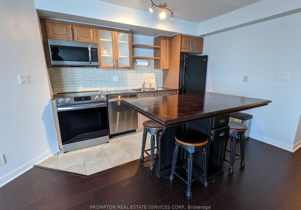 600-fleet-street-toronto-ontario-c12722962