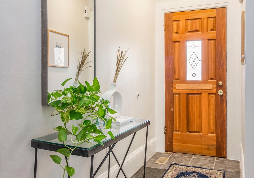 487-e-davisville-avenue-toronto-ontario-c12722984