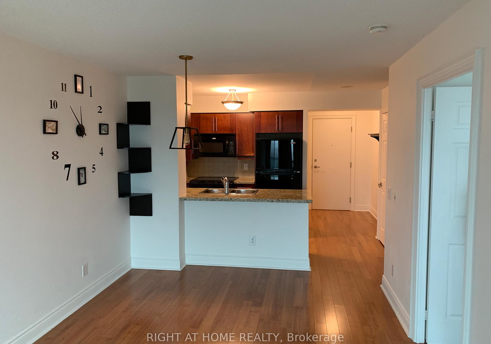 25-greenview-avenue-toronto-ontario-c12723230