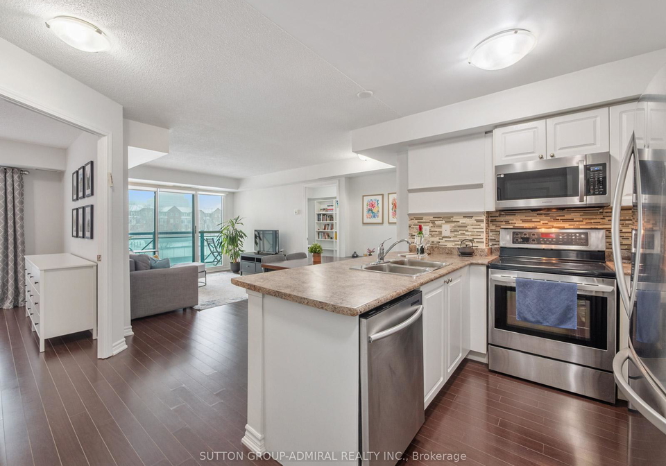 920-sheppard-avenue-w-toronto-ontario-c12723592