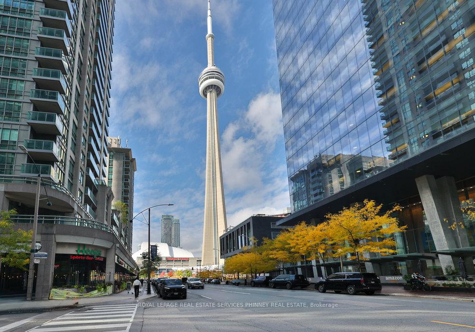 30-grand-trunk-crescent-toronto-ontario-c12723750