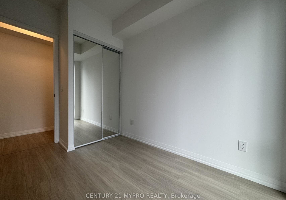 8-widmer-street-toronto-ontario-c12723970