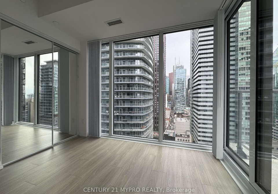8-widmer-street-toronto-ontario-c12723970