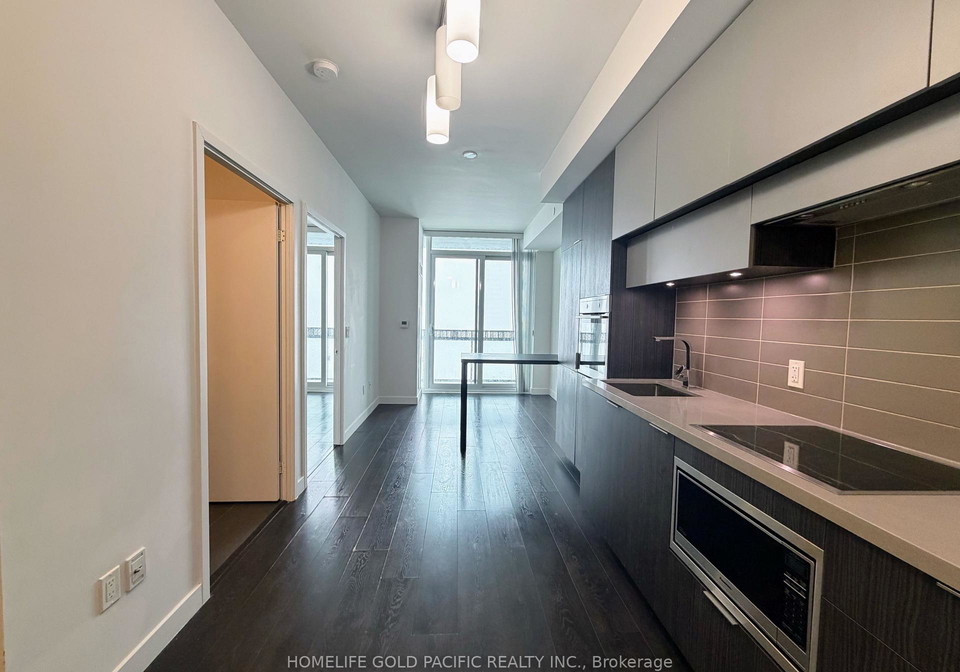 8-eglinton-avenue-e-toronto-ontario-c12724160