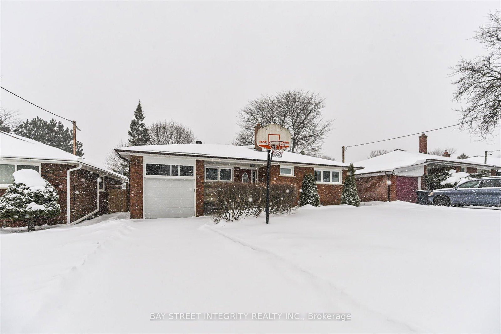 16-shaunavon-heights-crescent-north-york-ontario-c12724170