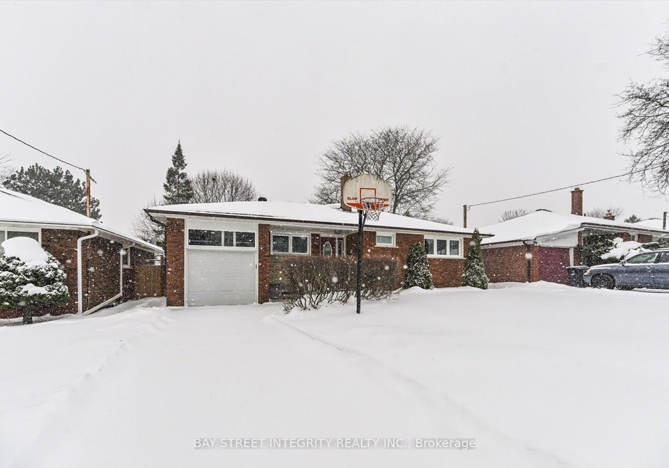 16-shaunavon-heights-crescent-north-york-ontario-c12724170