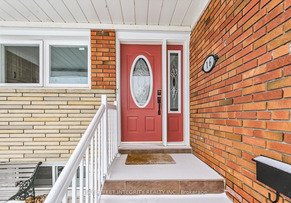 16-shaunavon-heights-crescent-north-york-ontario-c12724170
