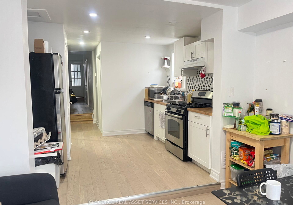 127-borden-street-toronto-ontario-c12724918